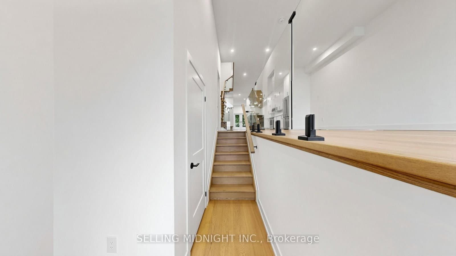 42 Guthrie Avenue thumbnail 19