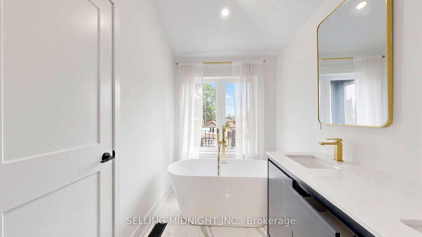 42 Guthrie Avenue thumbnail 27