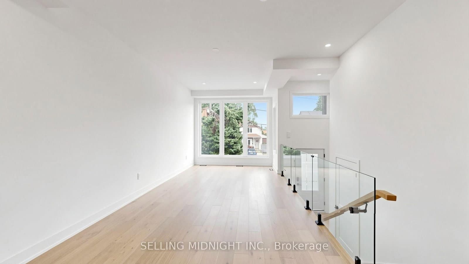 42 Guthrie Avenue thumbnail 3