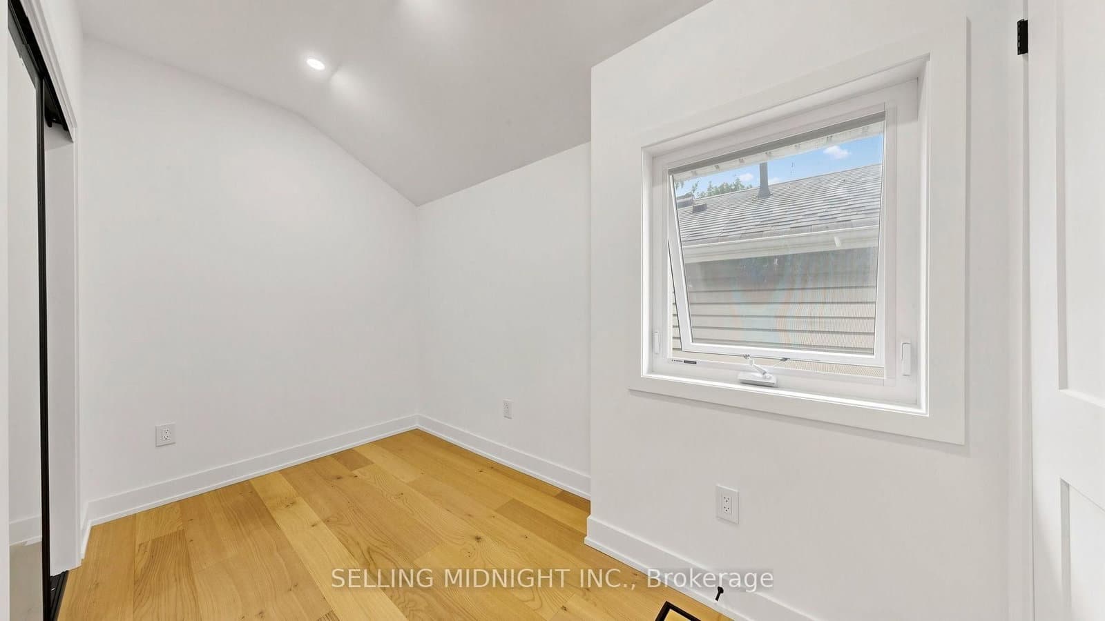 42 Guthrie Avenue thumbnail 33