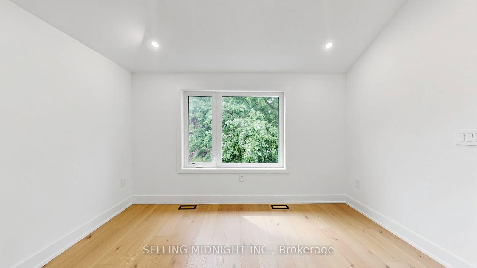 42 Guthrie Avenue thumbnail 37