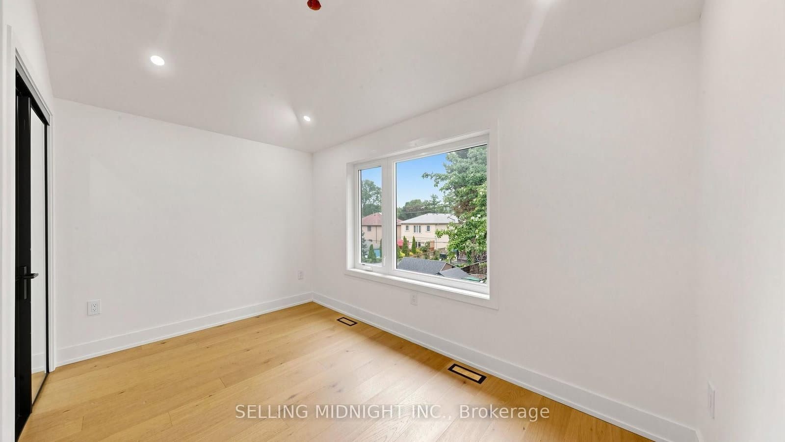 42 Guthrie Avenue thumbnail 38