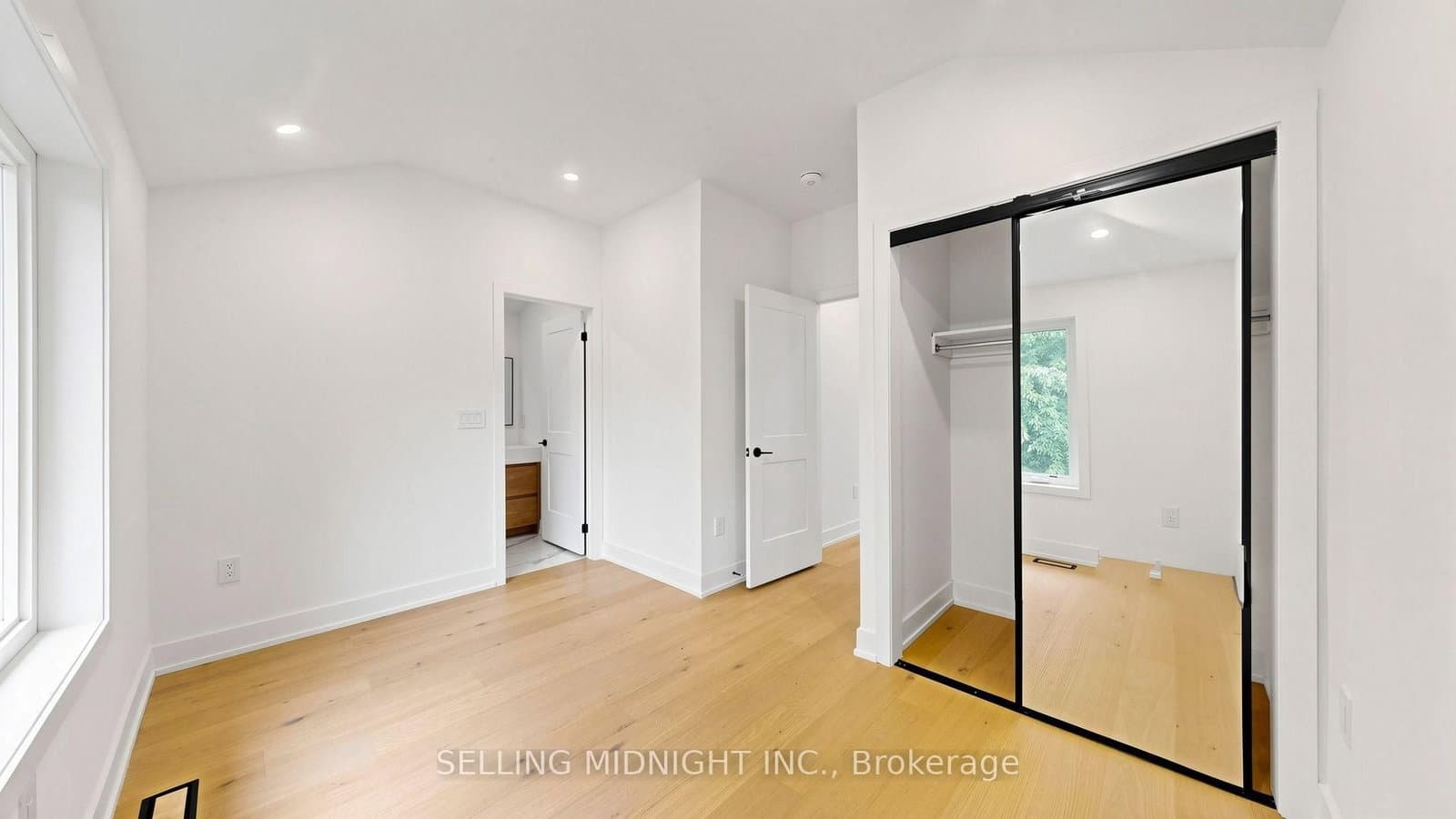 42 Guthrie Avenue thumbnail 39