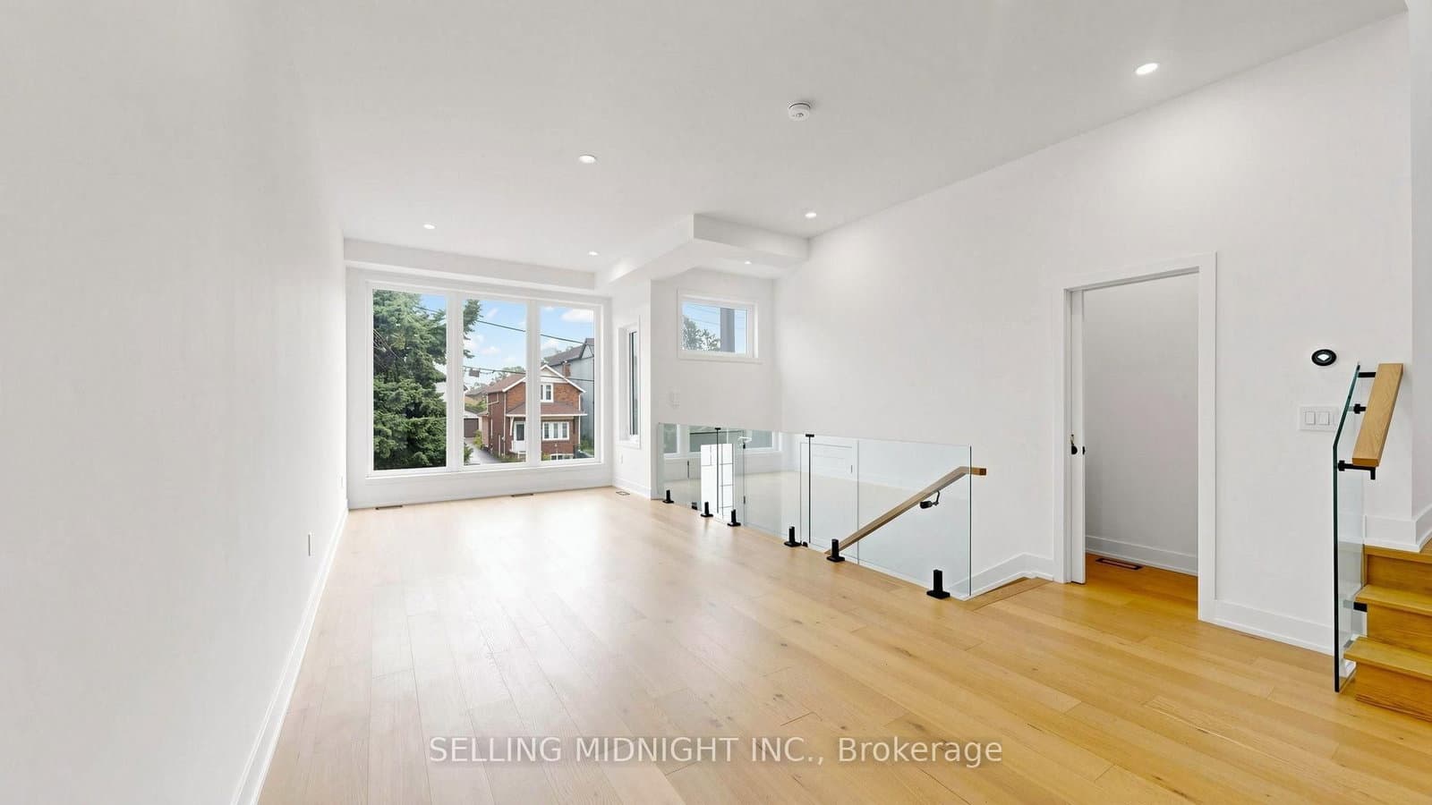 42 Guthrie Avenue thumbnail 4