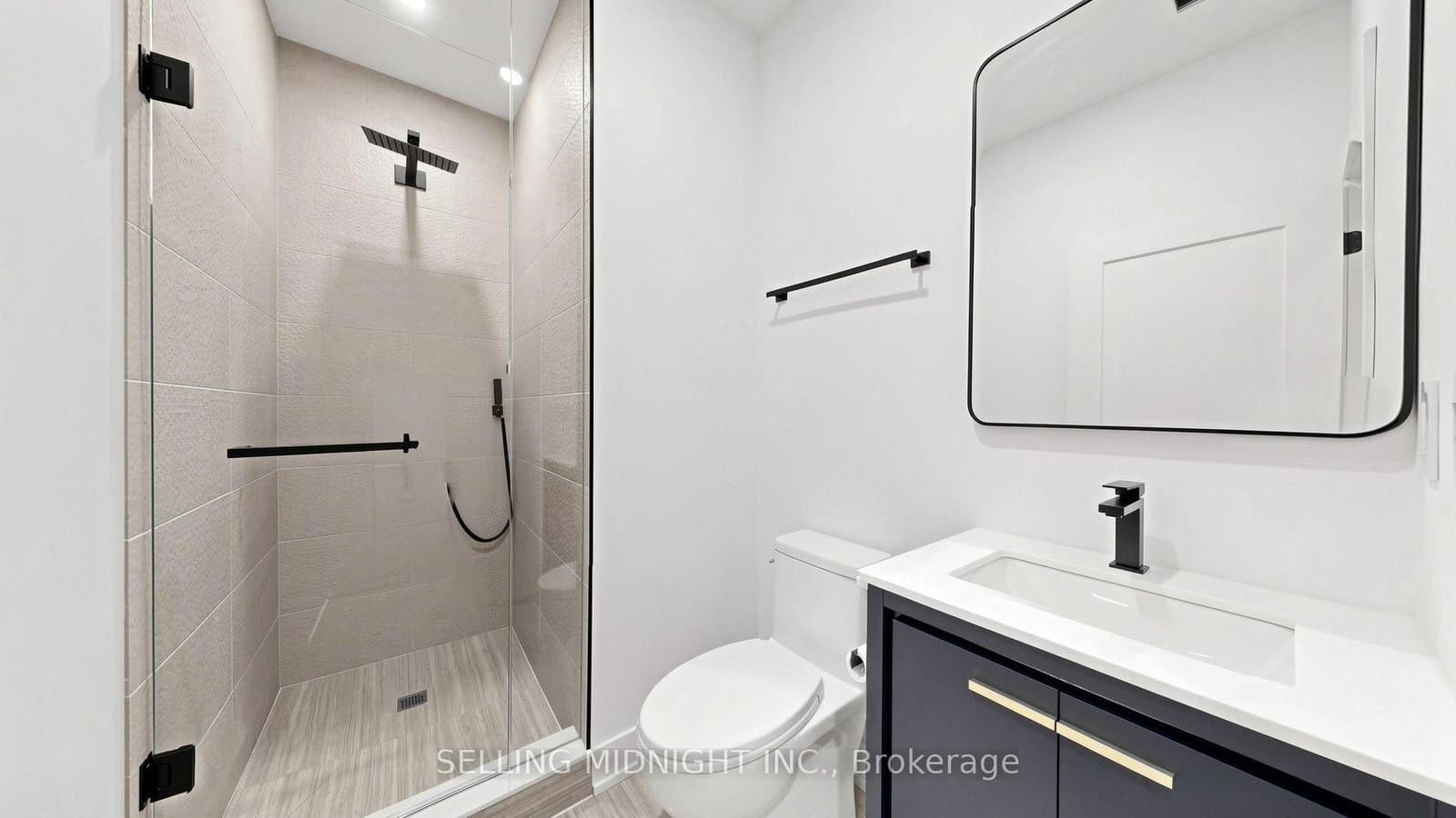 42 Guthrie Avenue thumbnail 44