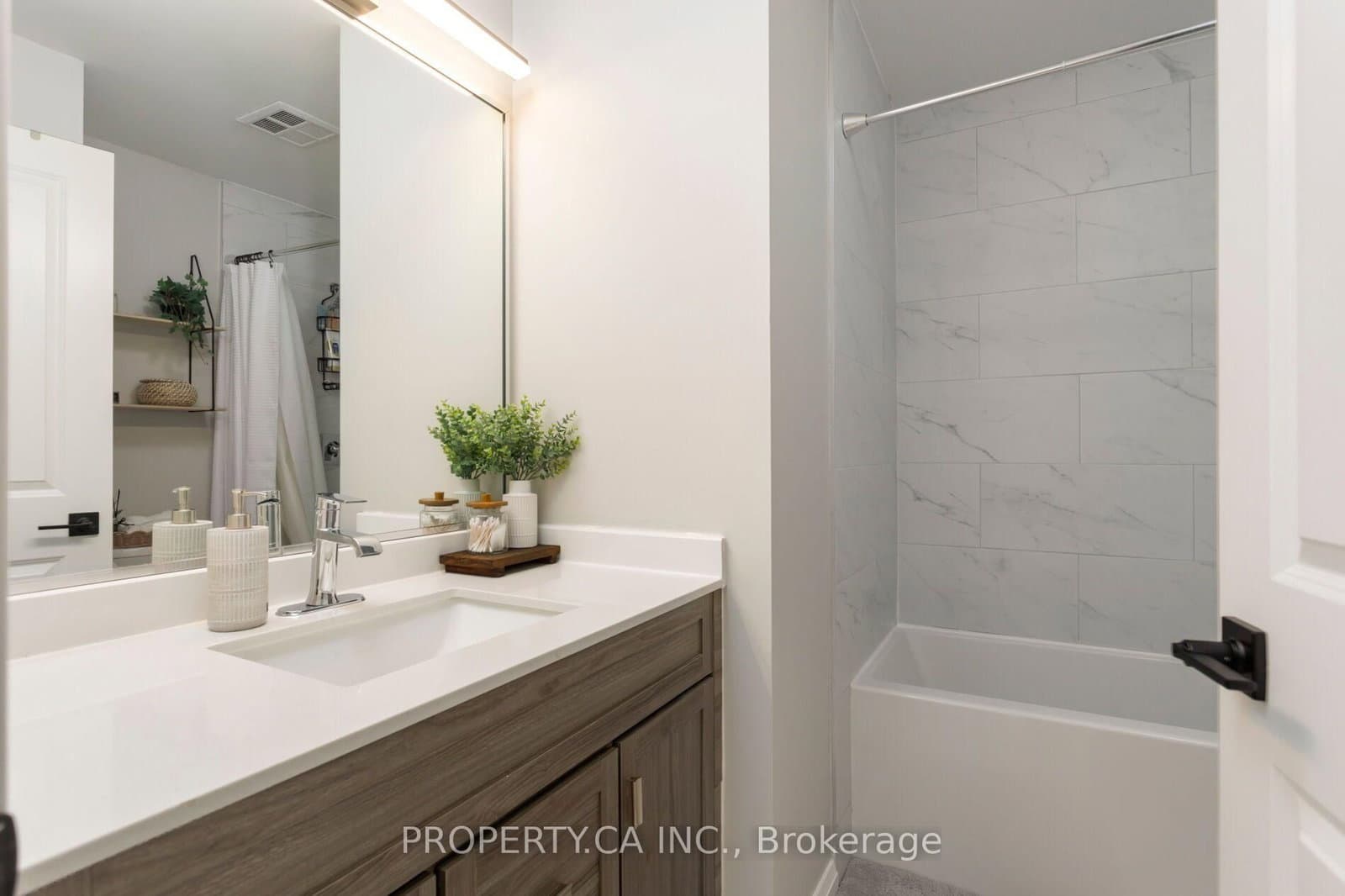 40 Old Mill Road, Unit 204 thumbnail 12