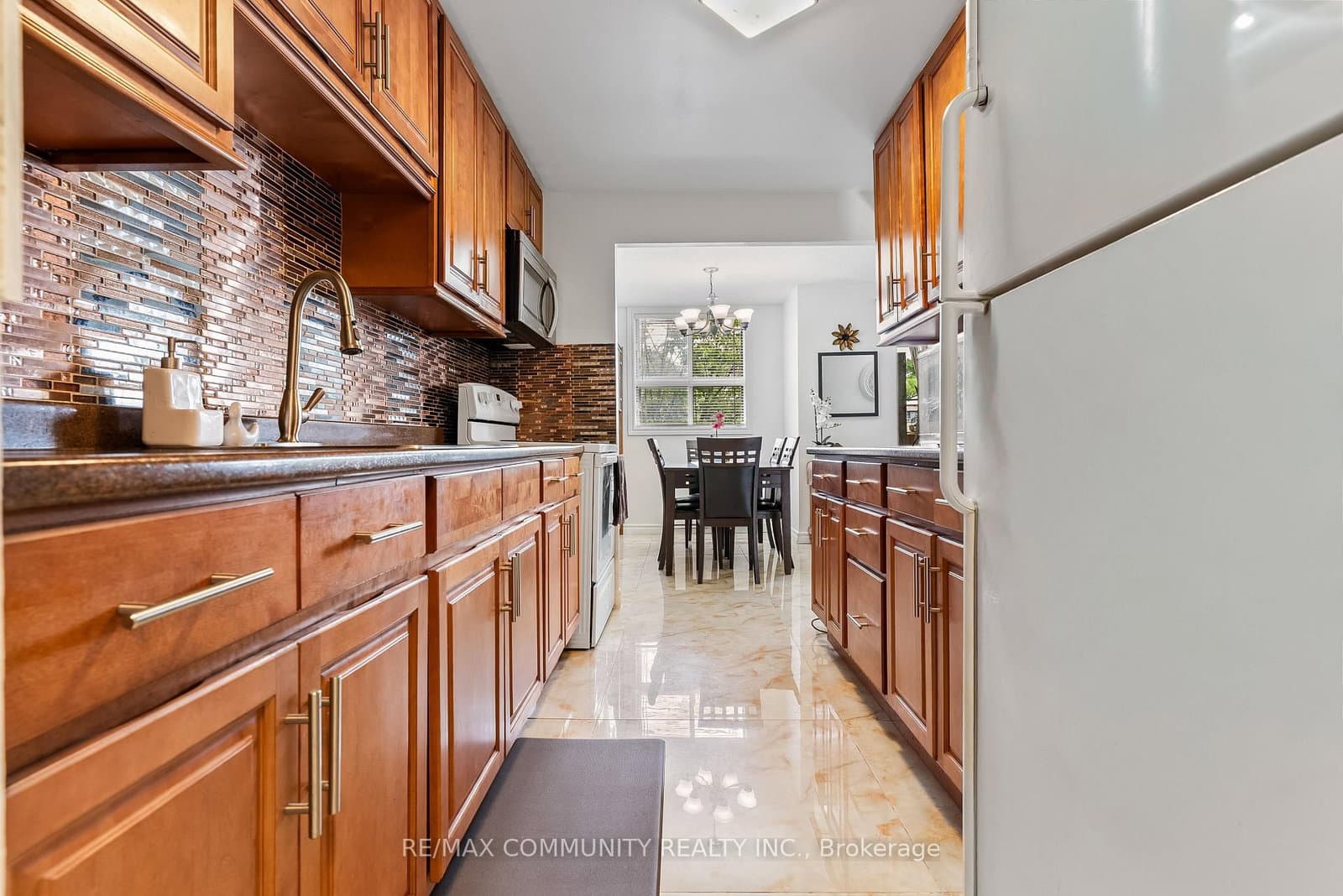 1445 Wilson Avenue, Unit 407 thumbnail 6
