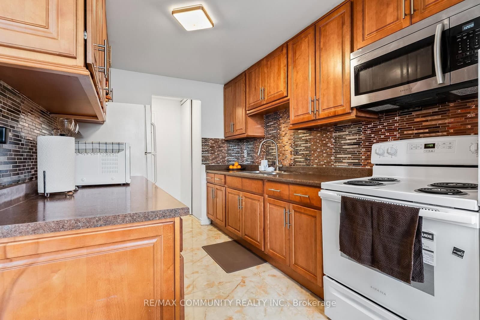 1445 Wilson Avenue, Unit 407 thumbnail 7