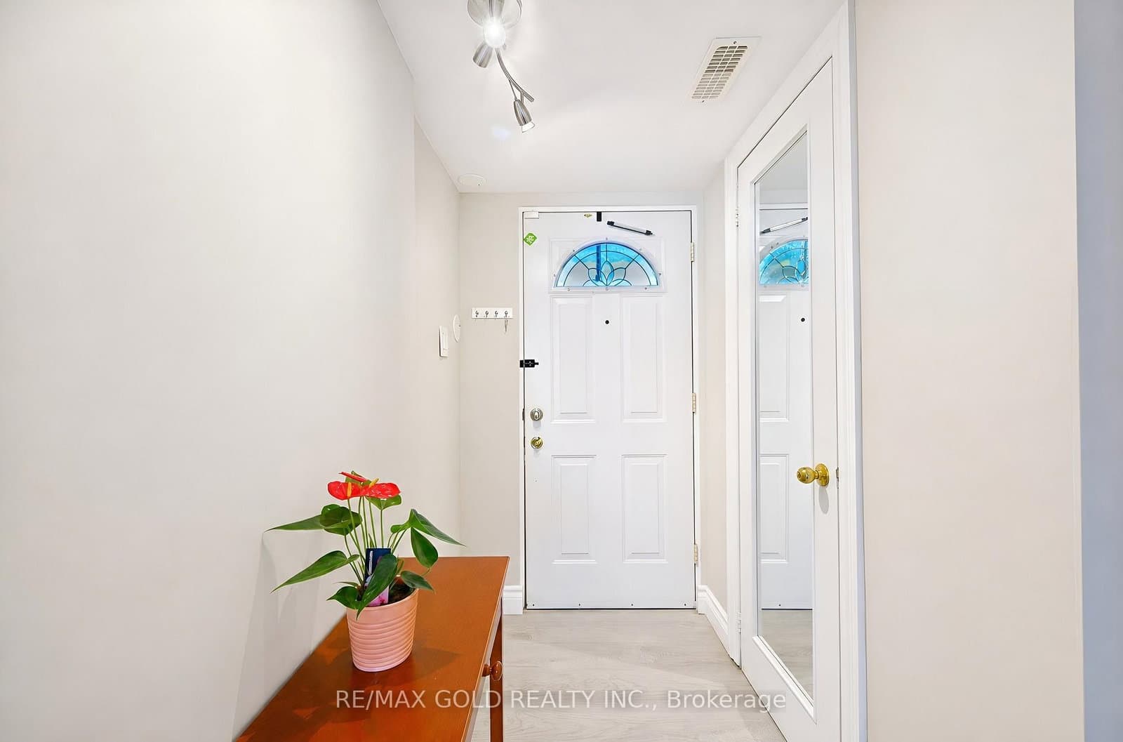 180 Mississauga Valley Boulevard, Unit 87 thumbnail 5