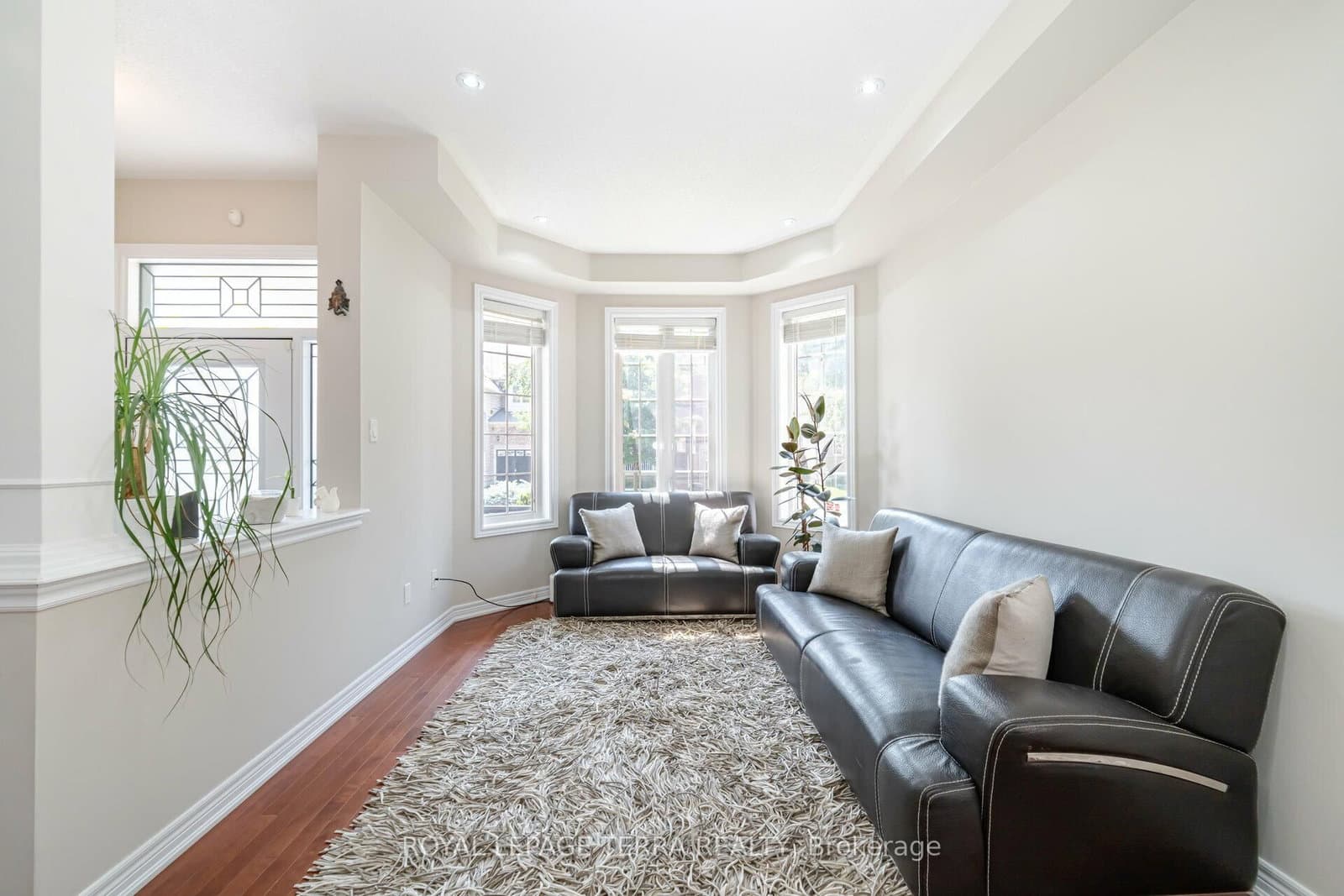 30 Eatonville Street, Unit Upper thumbnail 10