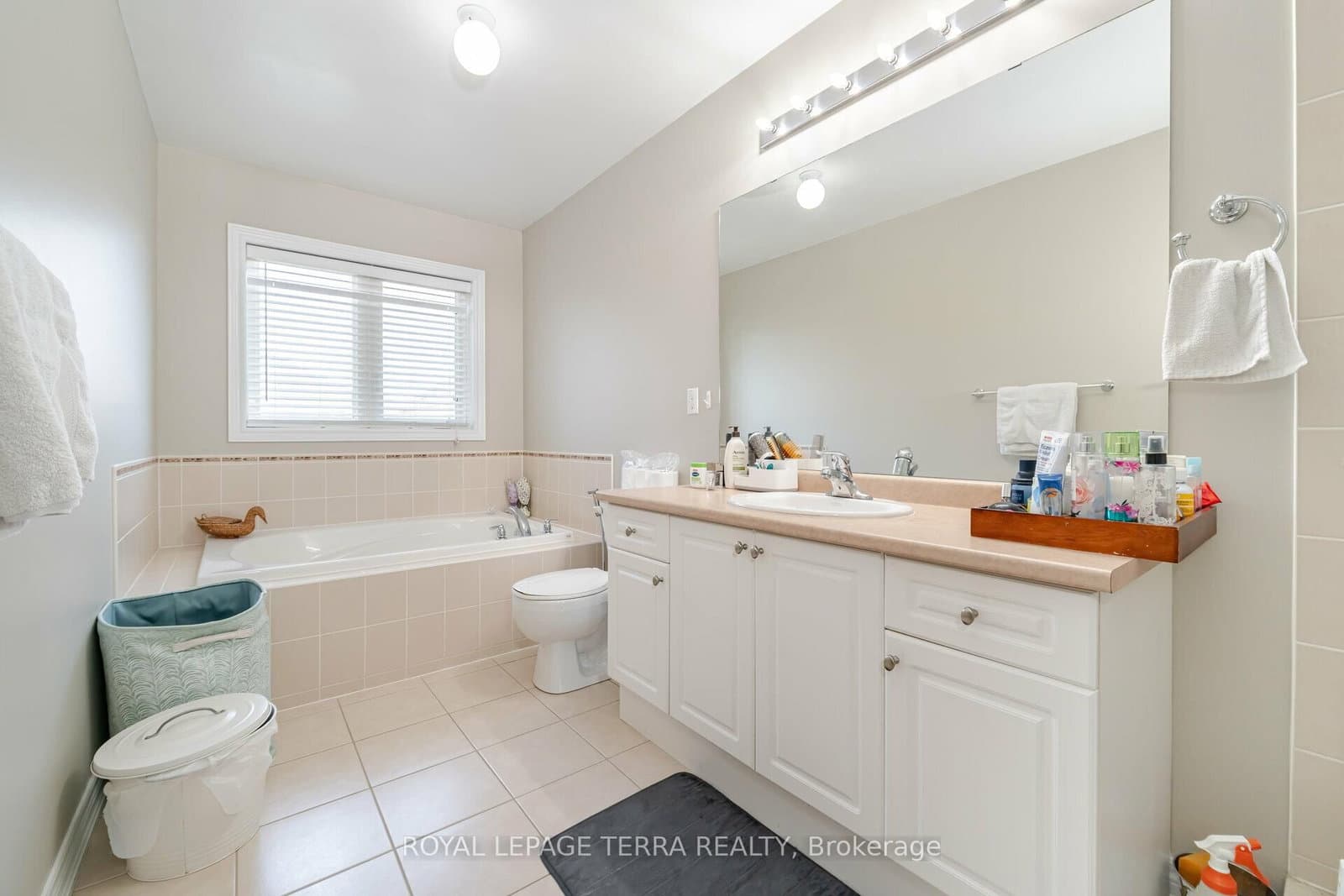 30 Eatonville Street, Unit Upper thumbnail 29