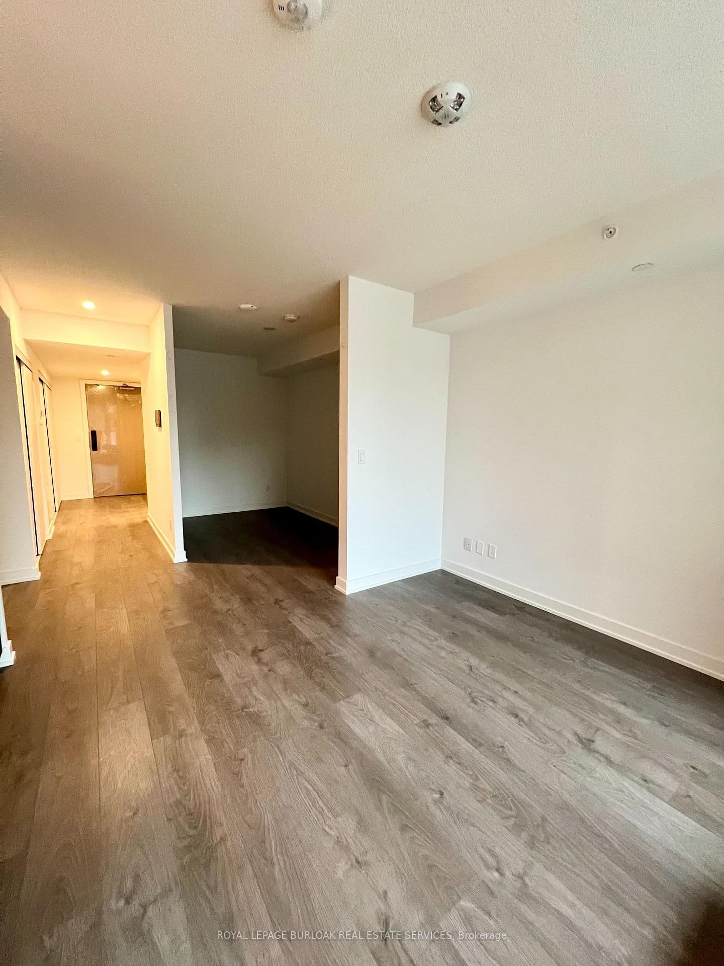 370 Martha Street, Unit 212 thumbnail 10