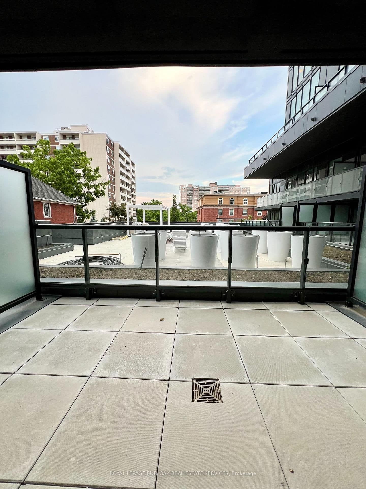 370 Martha Street, Unit 212 thumbnail 28
