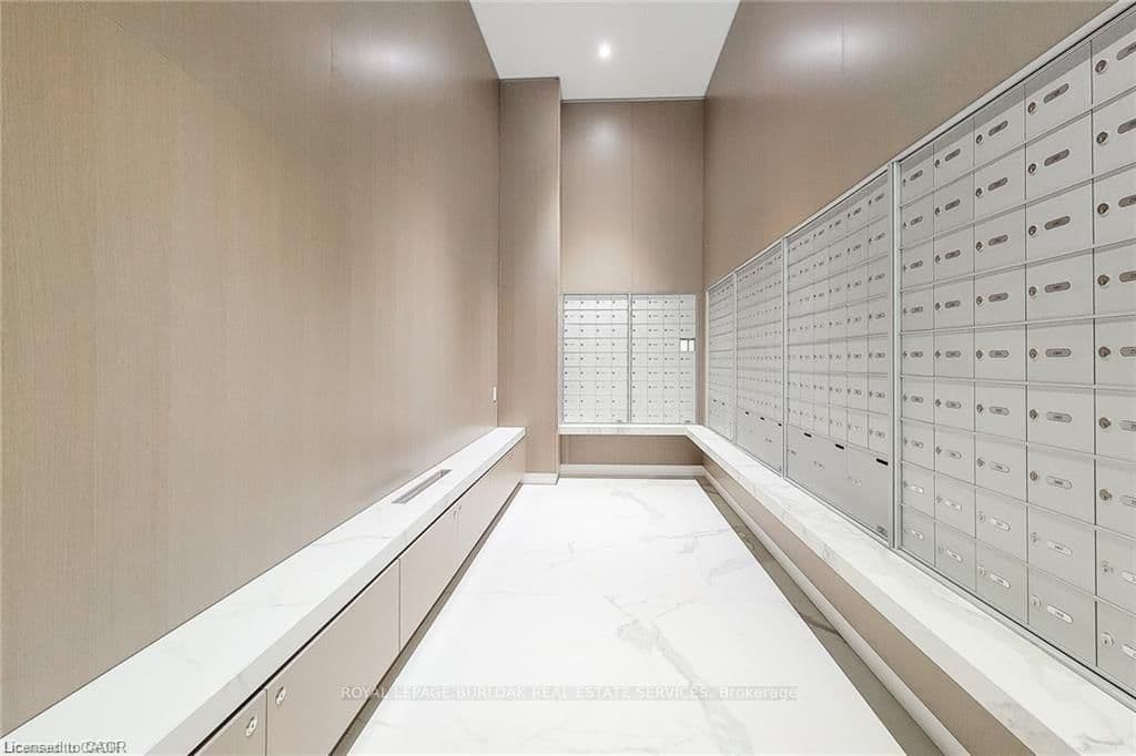 370 Martha Street, Unit 212 thumbnail 5