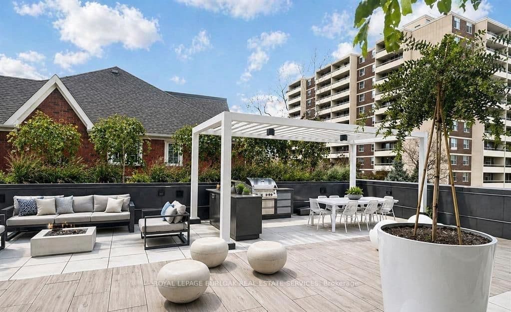 370 Martha Street, Unit 212 thumbnail 7