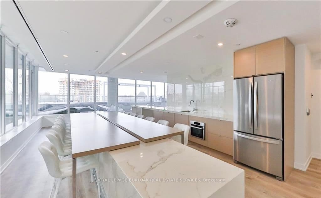 370 Martha Street, Unit 212 thumbnail 8