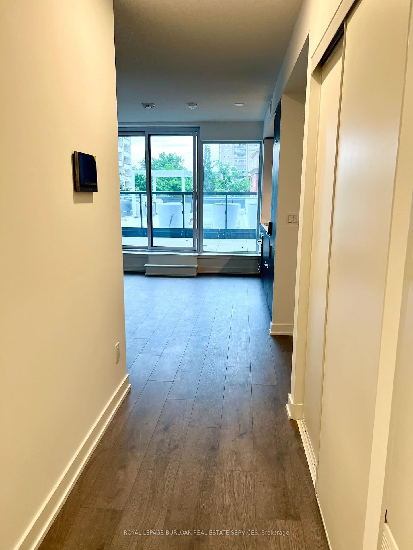 370 Martha Street, Unit 212 thumbnail 9