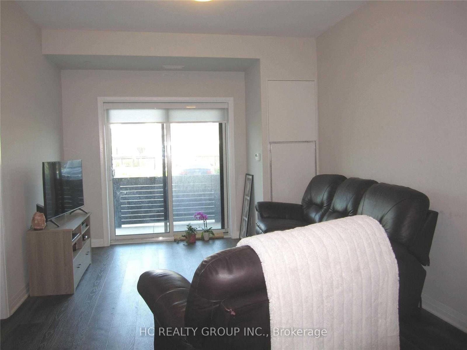 128 Grovewood Common, Unit #107 thumbnail 6