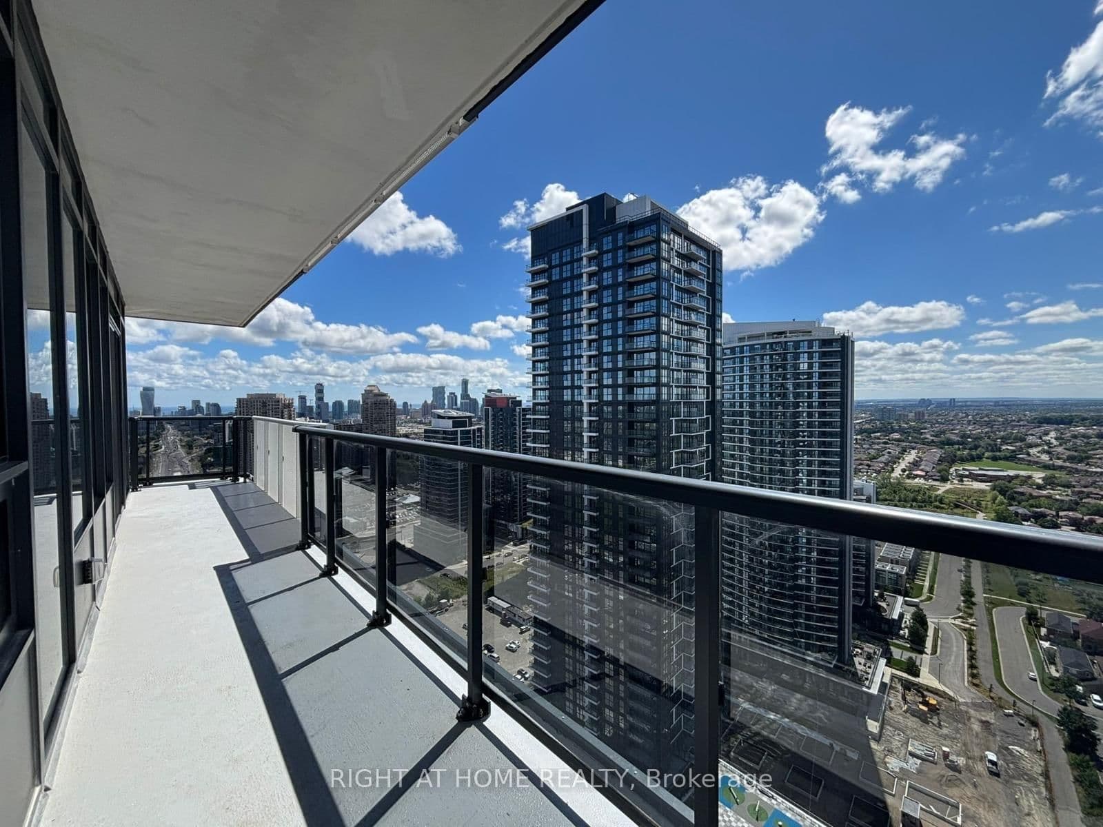 5105 Hurontario Street, Unit 2905 thumbnail 10