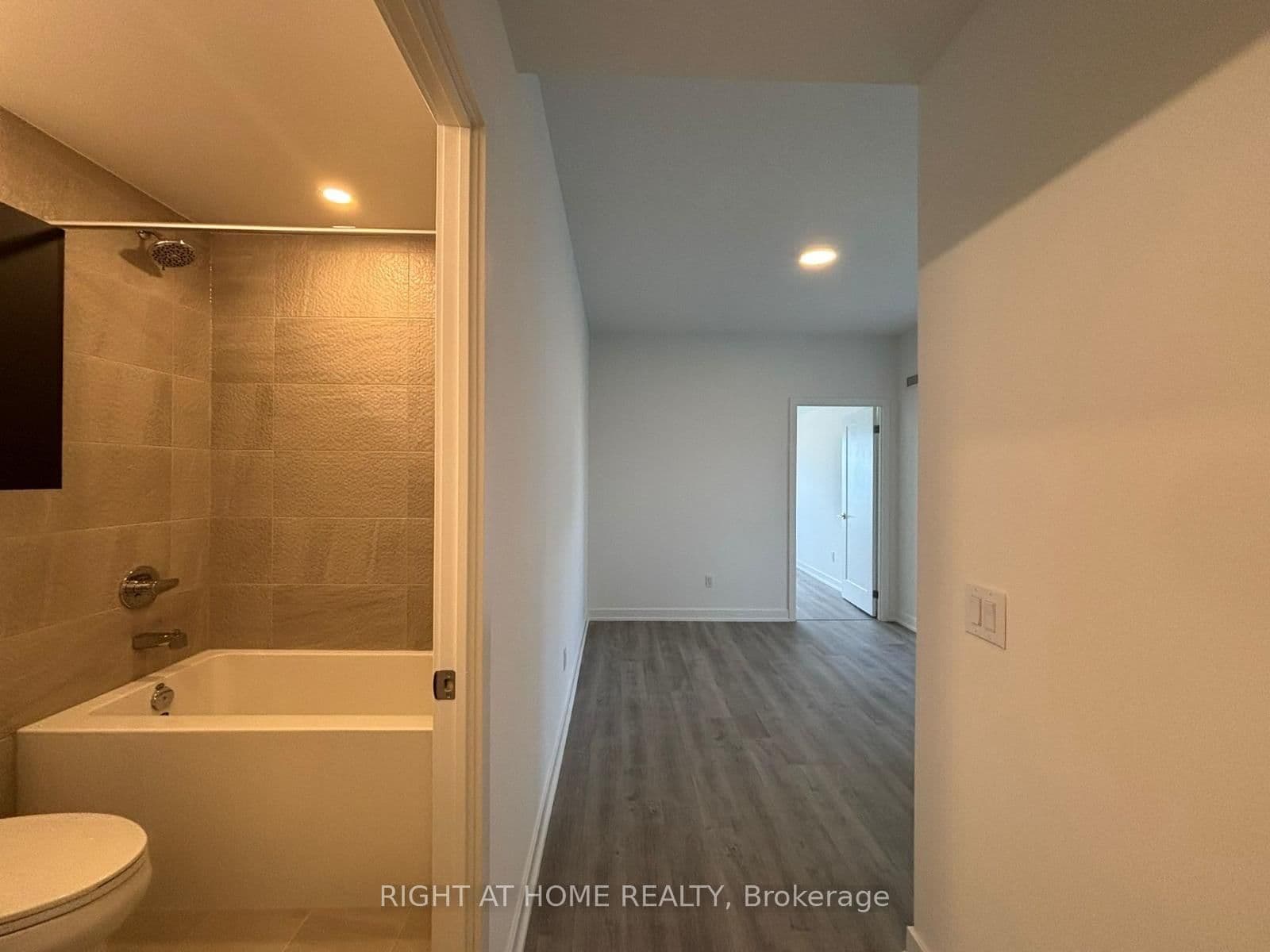 5105 Hurontario Street, Unit 2905 thumbnail 13