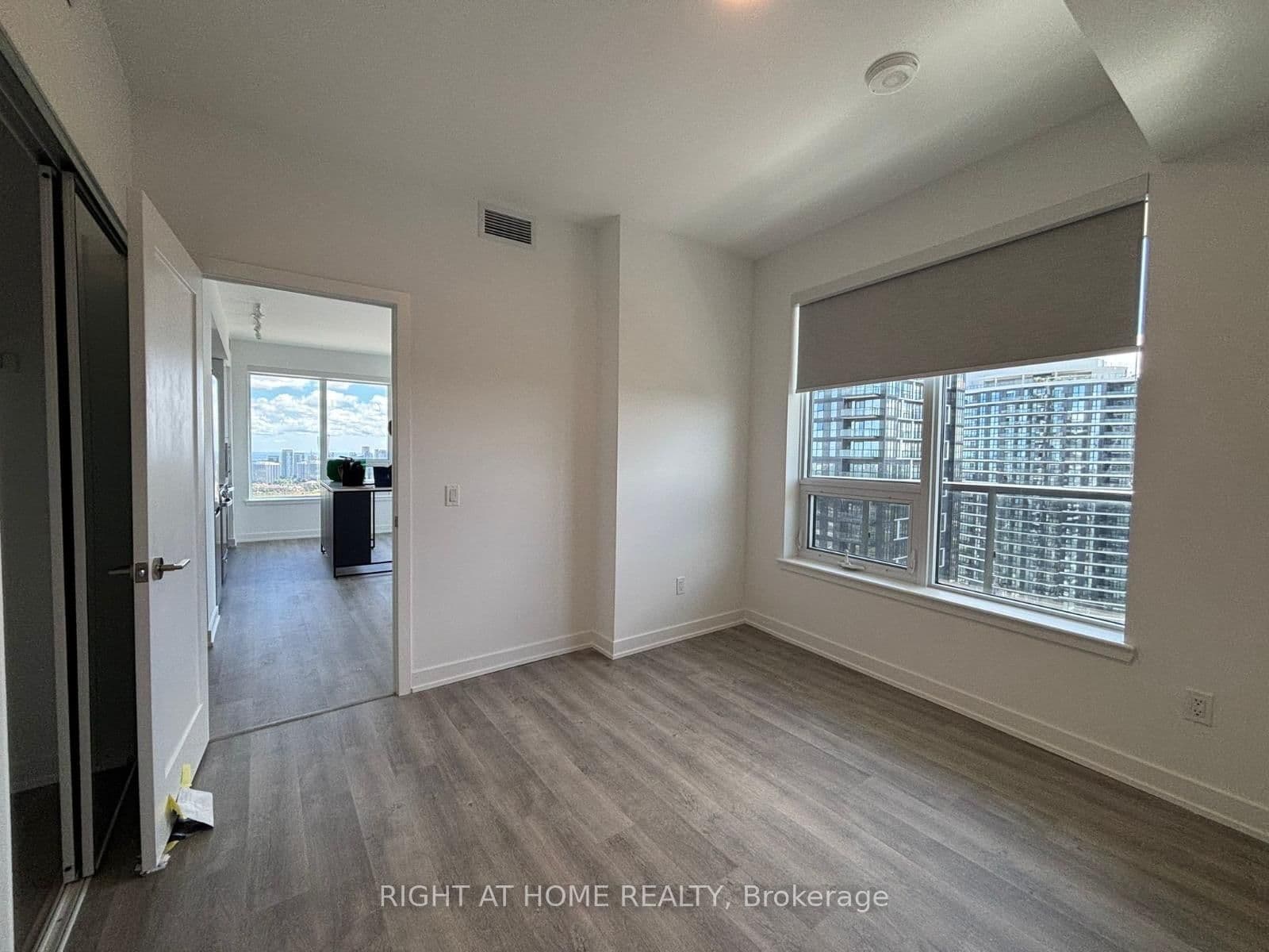 5105 Hurontario Street, Unit 2905 thumbnail 20