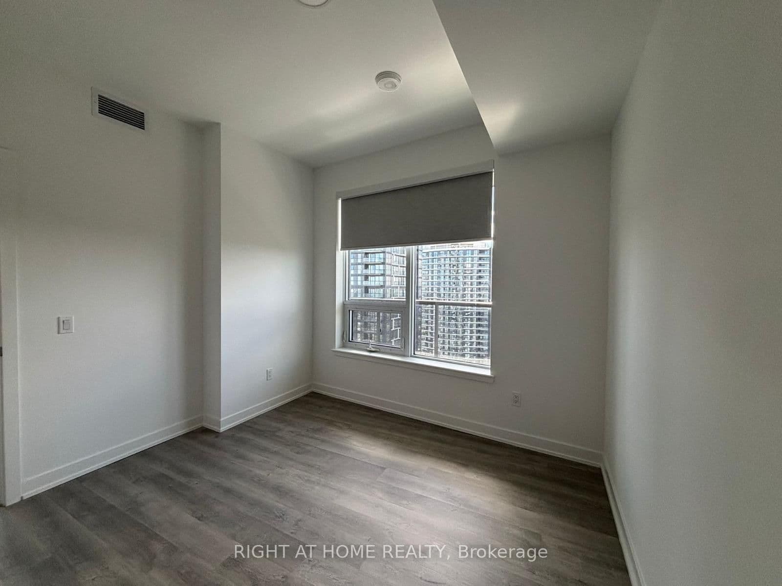 5105 Hurontario Street, Unit 2905 thumbnail 24