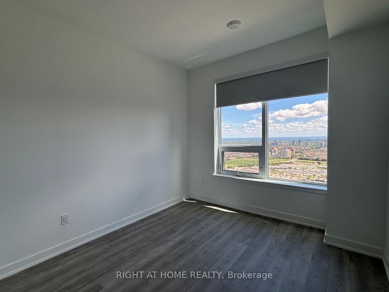 5105 Hurontario Street, Unit 2905 thumbnail 25