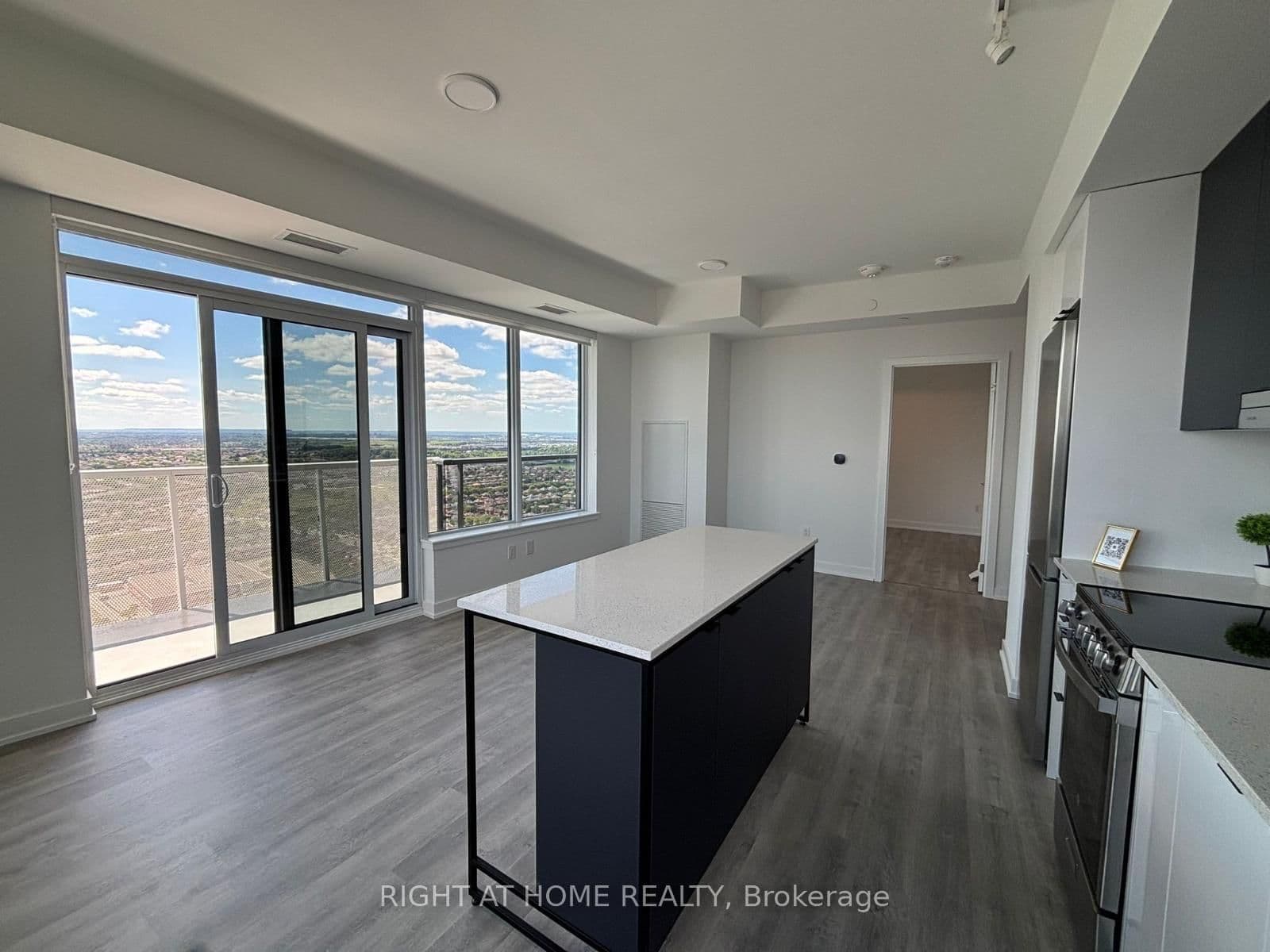 5105 Hurontario Street, Unit 2905 thumbnail 6