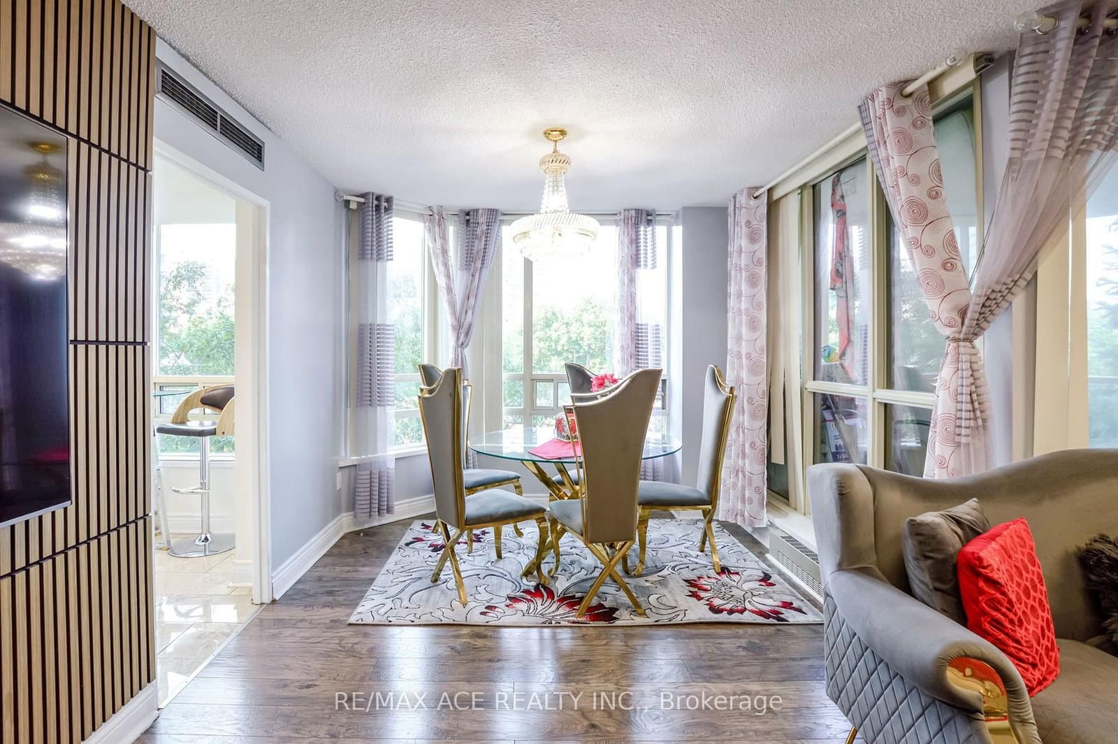 75 King Street E, Unit 201 thumbnail 12