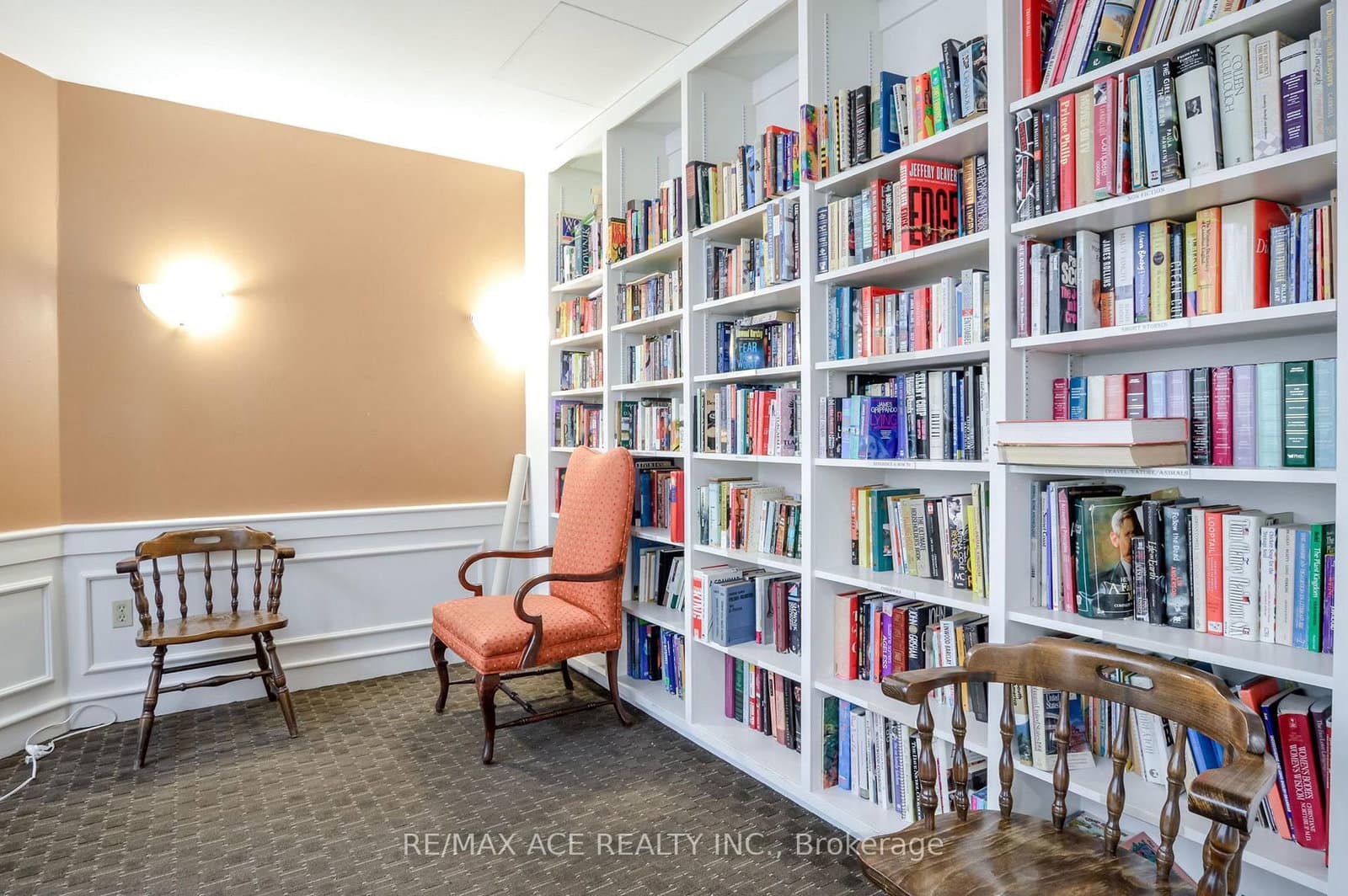 75 King Street E, Unit 201 thumbnail 35