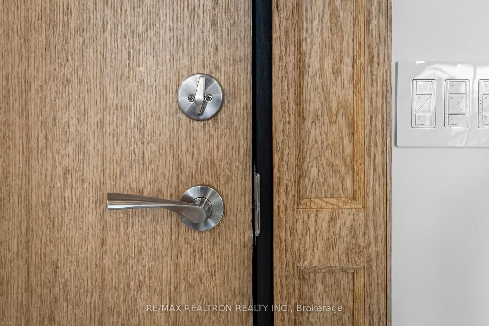 300 Manitoba Street, Unit 311 thumbnail 5