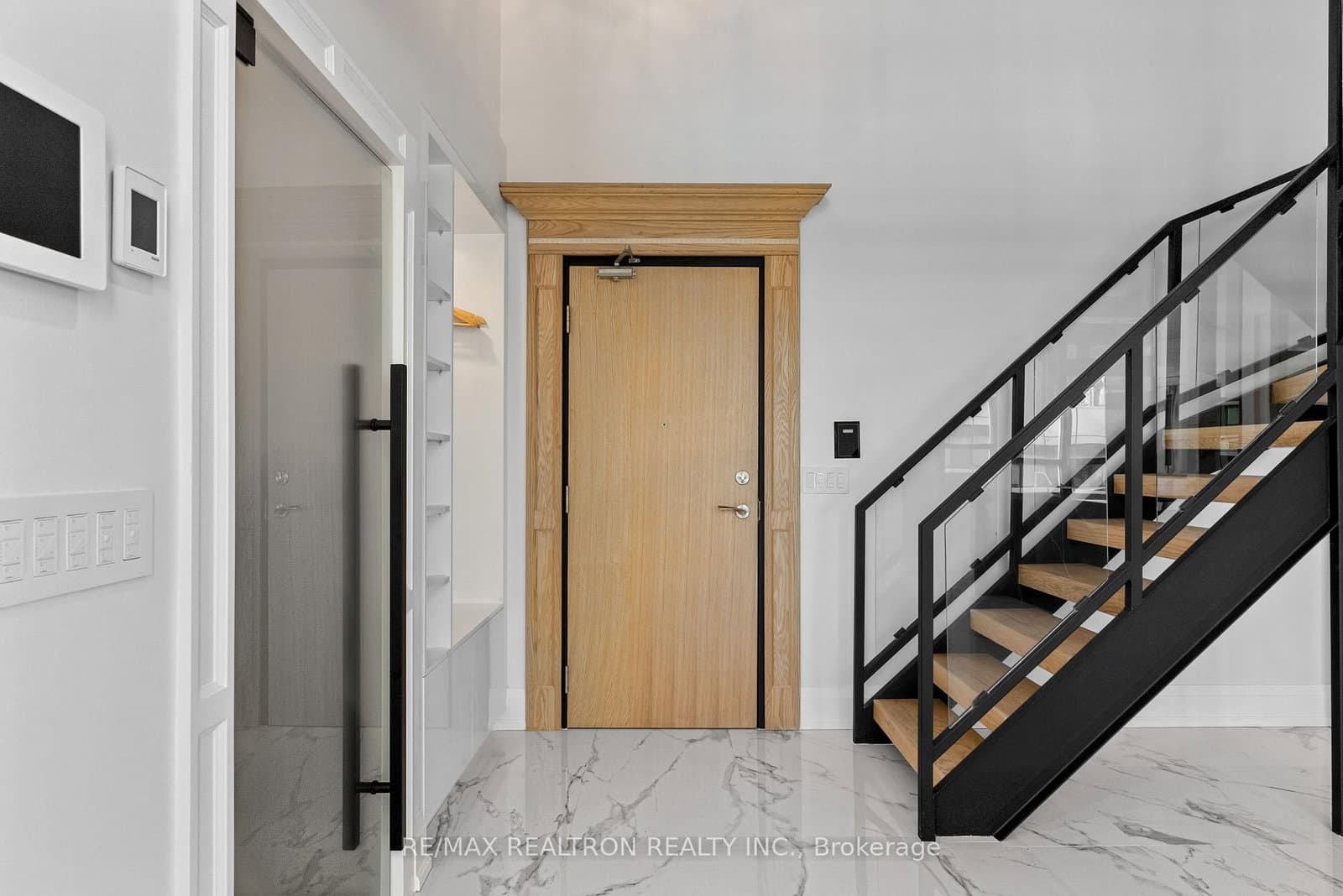 300 Manitoba Street, Unit 311 thumbnail 6