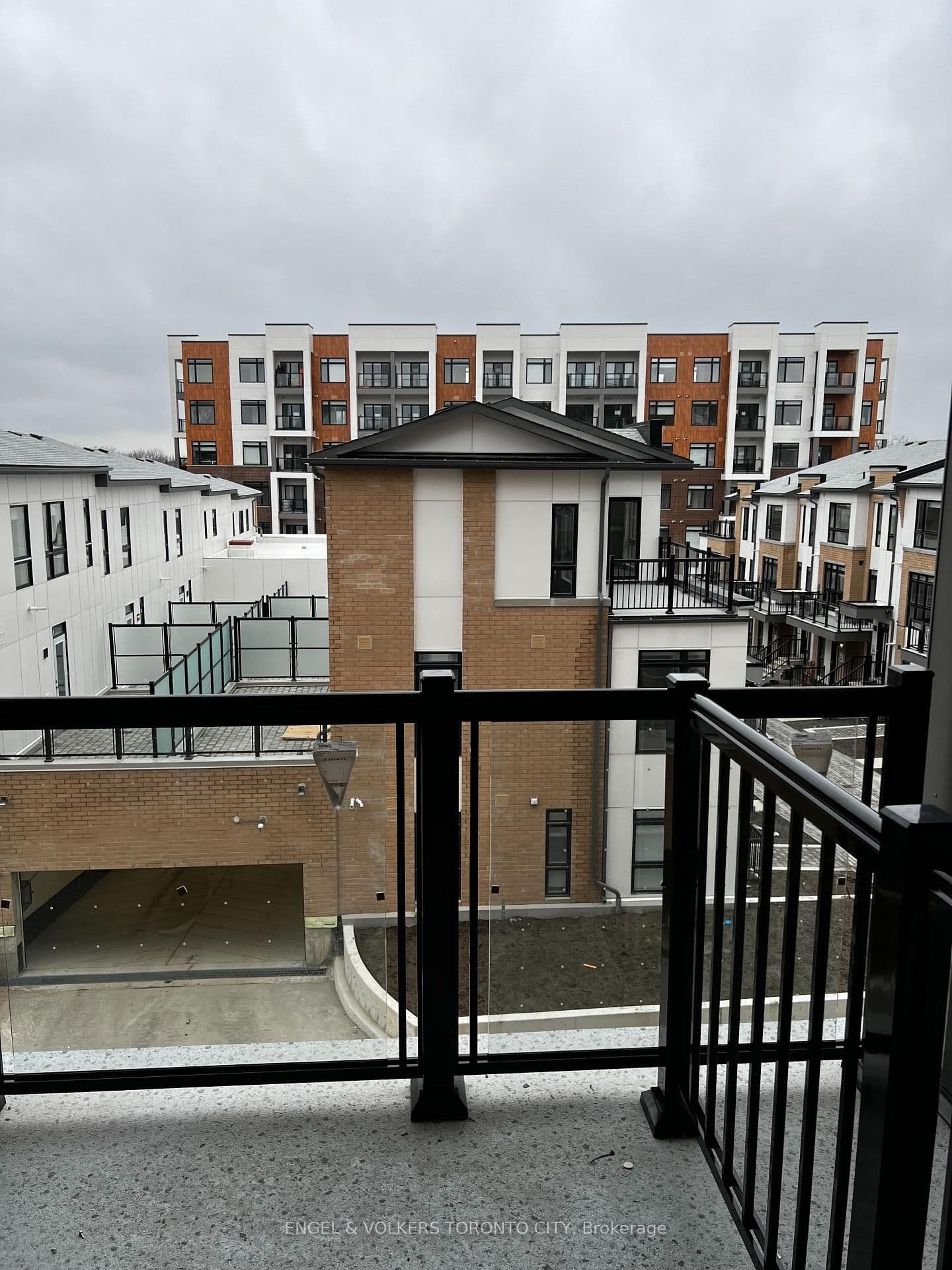 135 Canon Jackson Drive, Unit 305 thumbnail 31