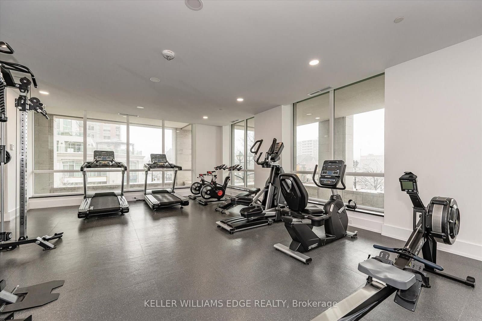 2060 Lakeshore Road, Unit 202 thumbnail 11