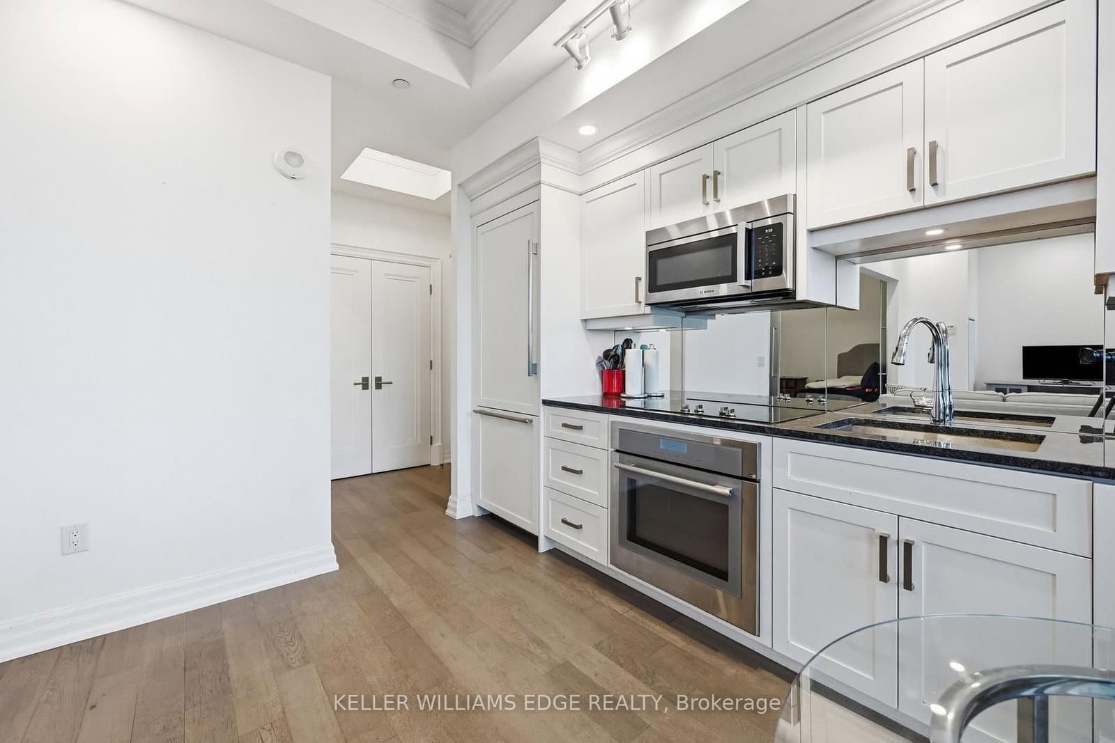 2060 Lakeshore Road, Unit 202 thumbnail 27
