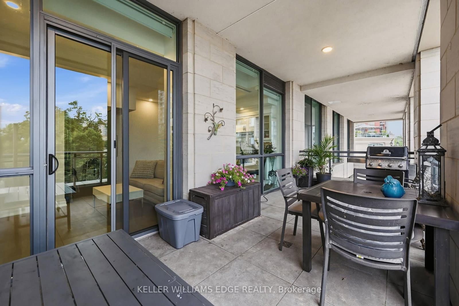 2060 Lakeshore Road, Unit 202 thumbnail 35