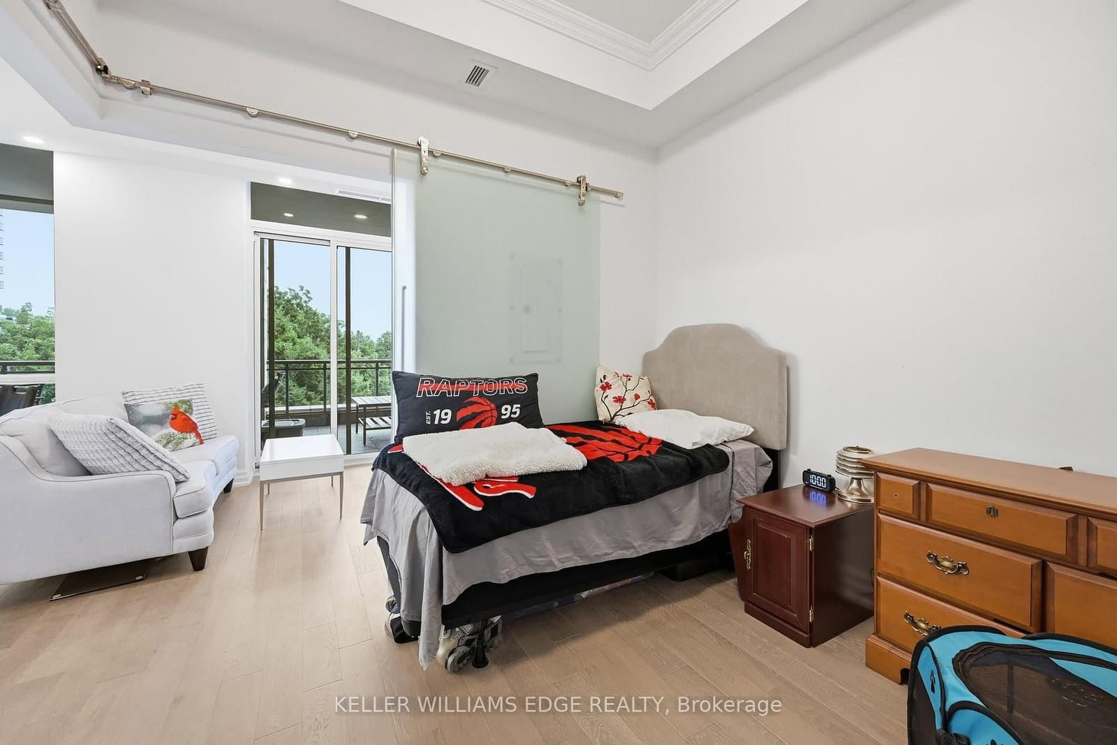 2060 Lakeshore Road, Unit 202 thumbnail 37