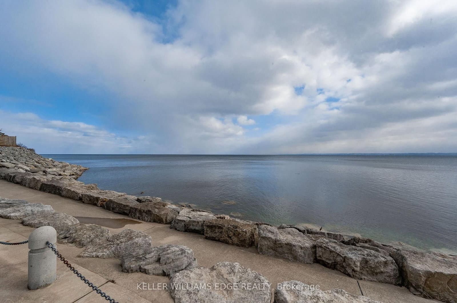 2060 Lakeshore Road, Unit 202 thumbnail 38