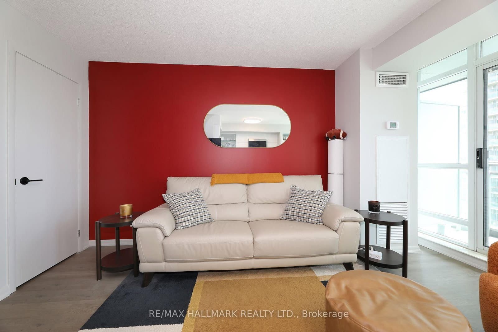 185 Legion Road N, Unit 1810 thumbnail 10