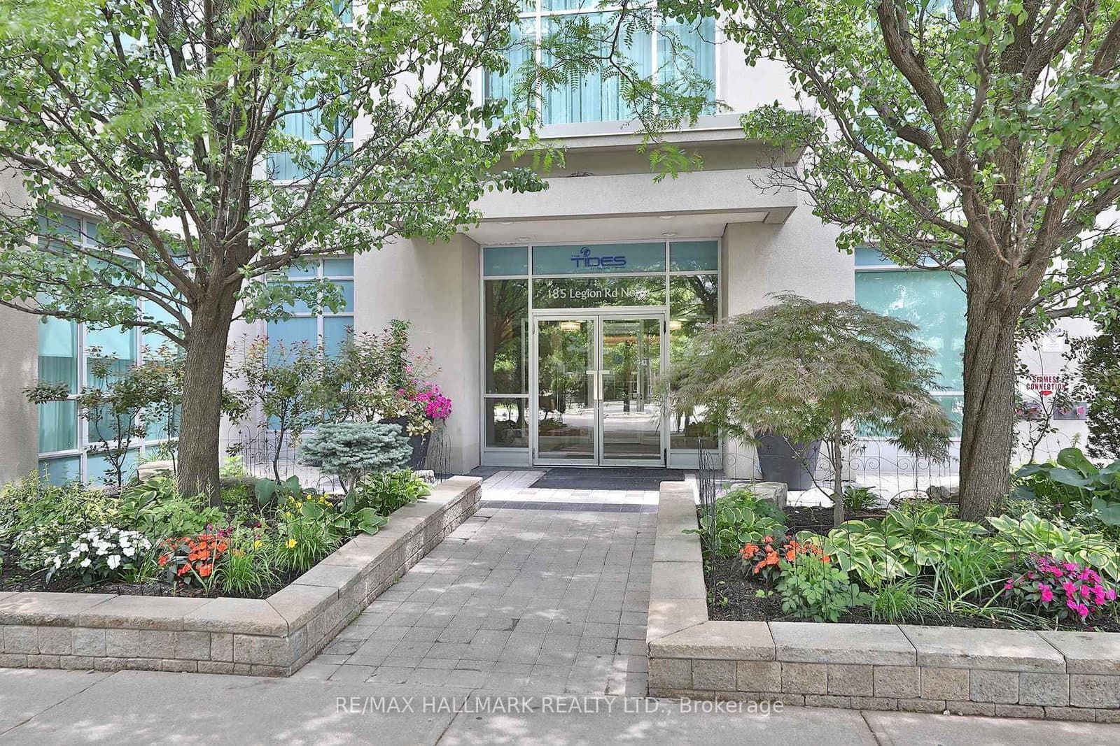 185 Legion Road N, Unit 1810 thumbnail 3