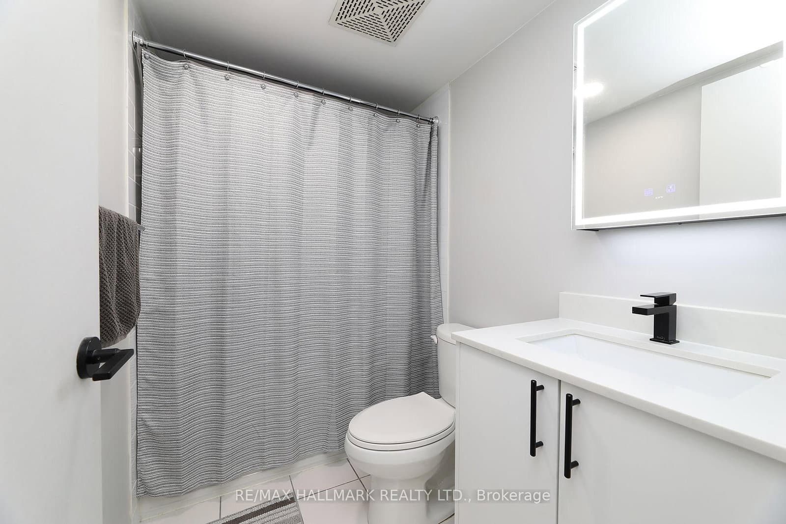 185 Legion Road N, Unit 1810 thumbnail 8
