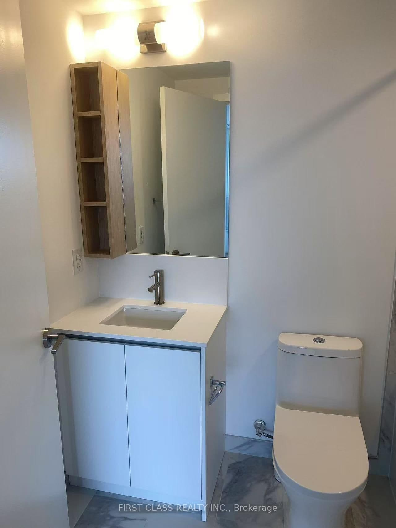 1100 Sheppard Avenue W, Unit 818 thumbnail 4
