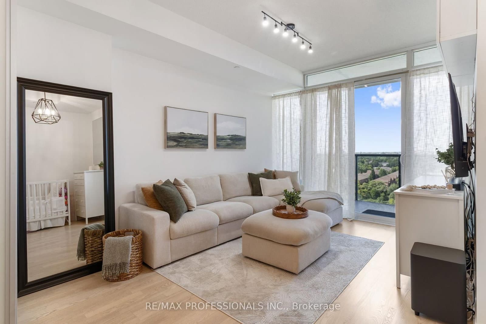 88 Park Lawn Road, Unit 1502 thumbnail 15