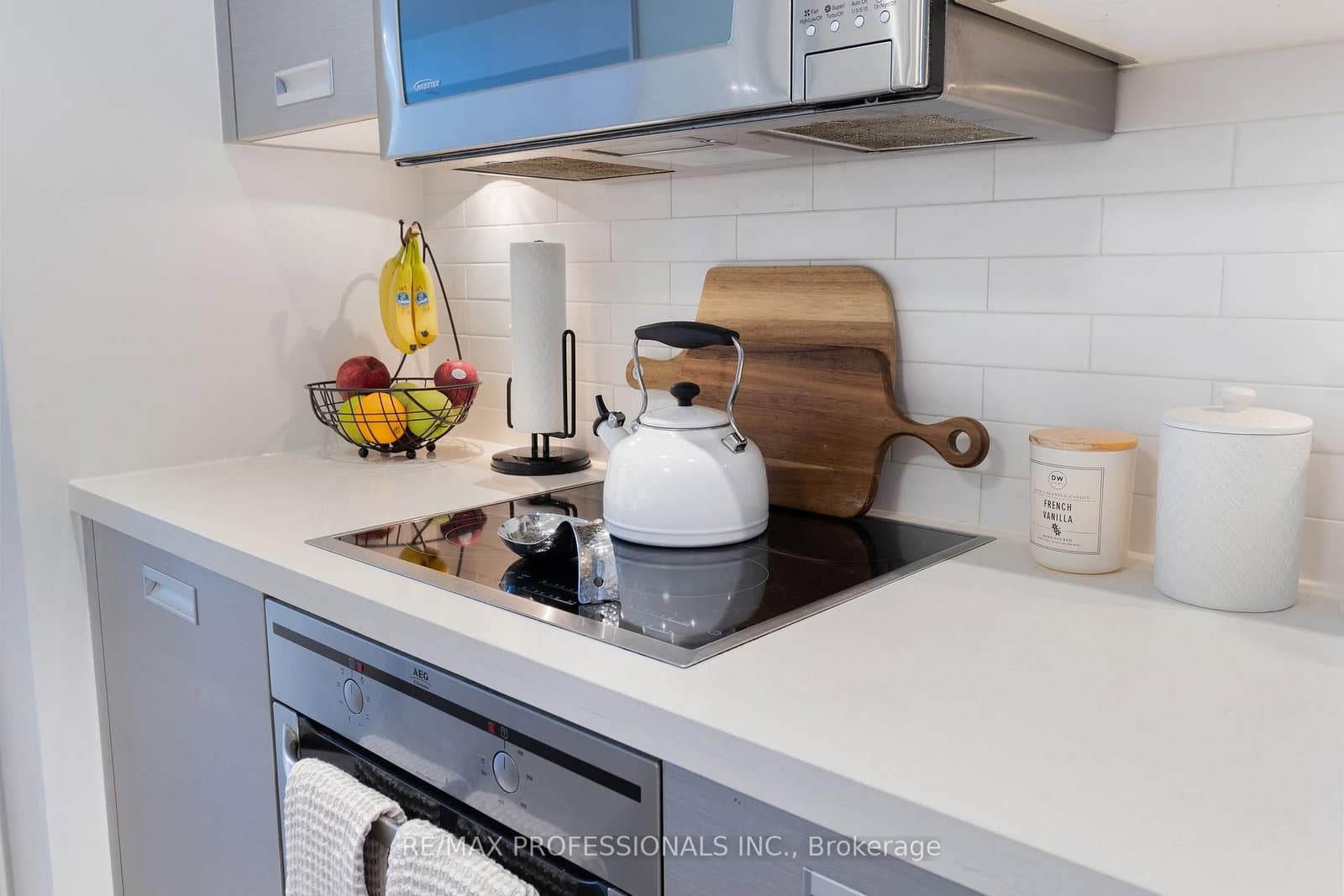 88 Park Lawn Road, Unit 1502 thumbnail 5