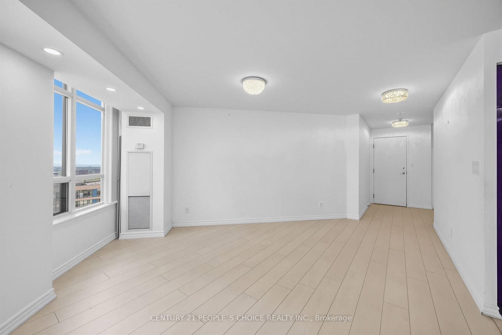 3880 Duke Of York Boulevard, Unit 1906 thumbnail 10