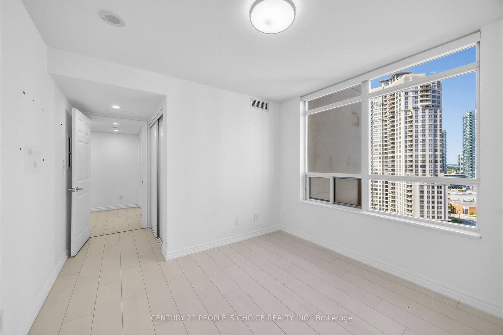 3880 Duke Of York Boulevard, Unit 1906 thumbnail 26