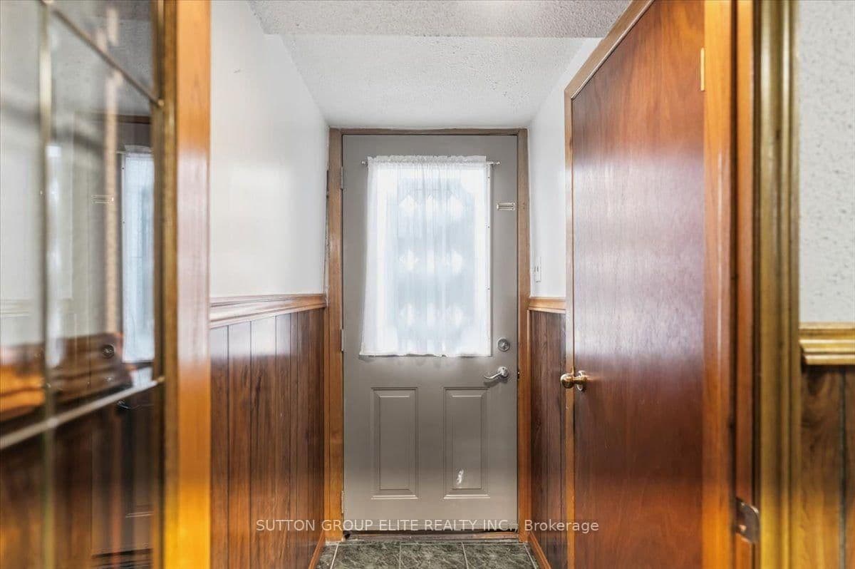 1060 Claredale Road thumbnail 39