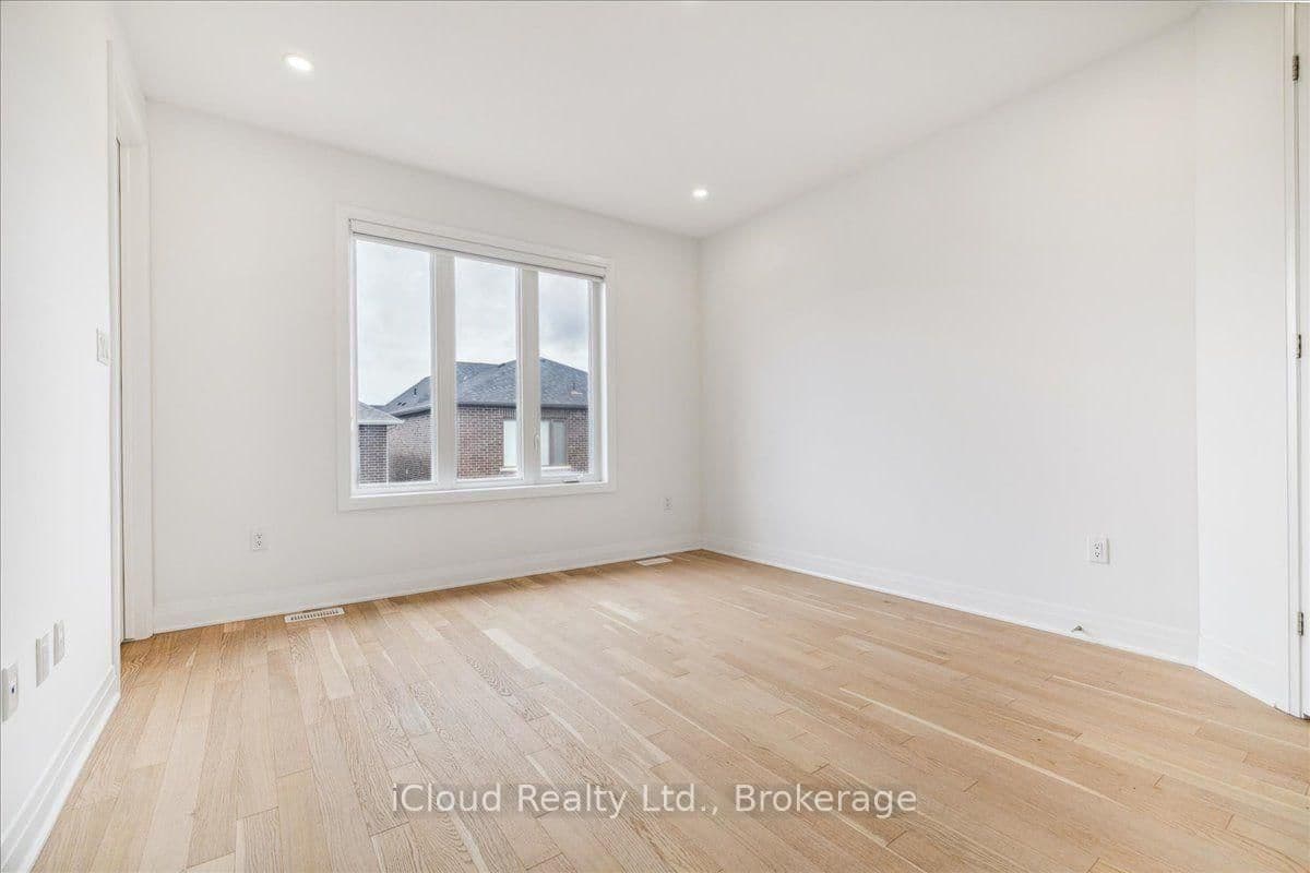 925 Hickory Crescent, Unit Main thumbnail 28