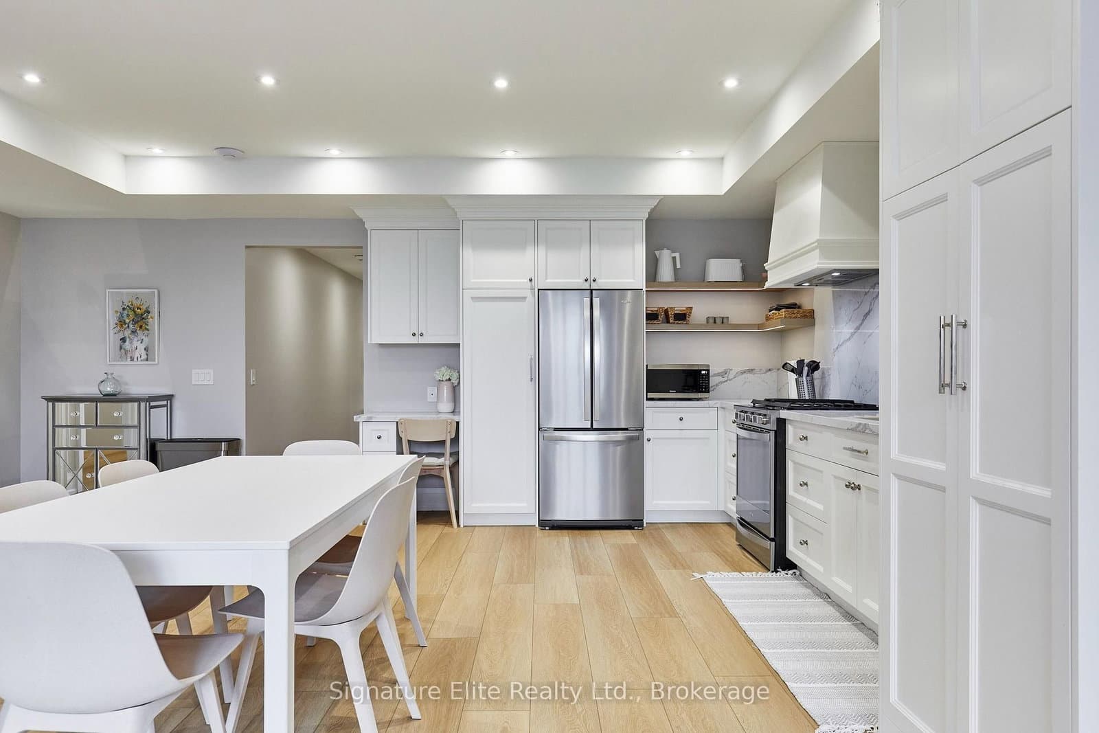 30 Amesbury Drive, Unit Unit 2 thumbnail 5