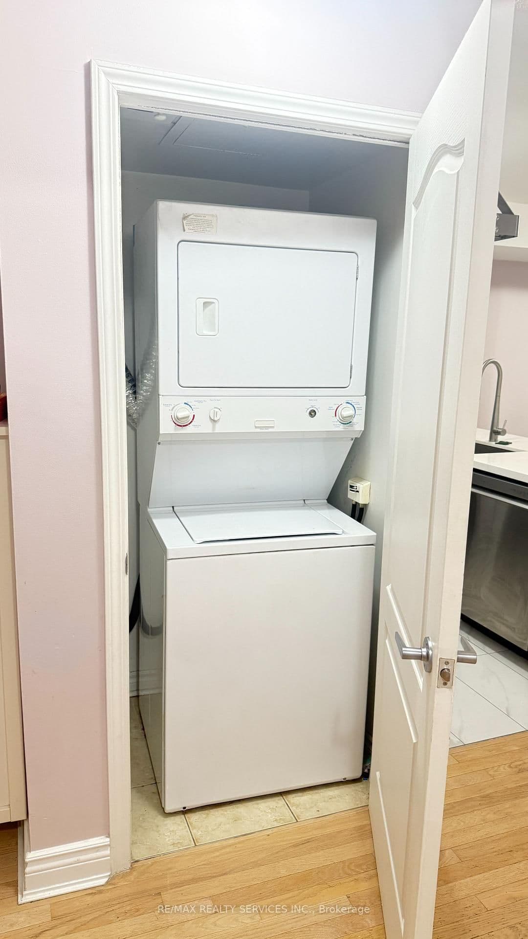 1 Elm Drive, Unit 312 thumbnail 11